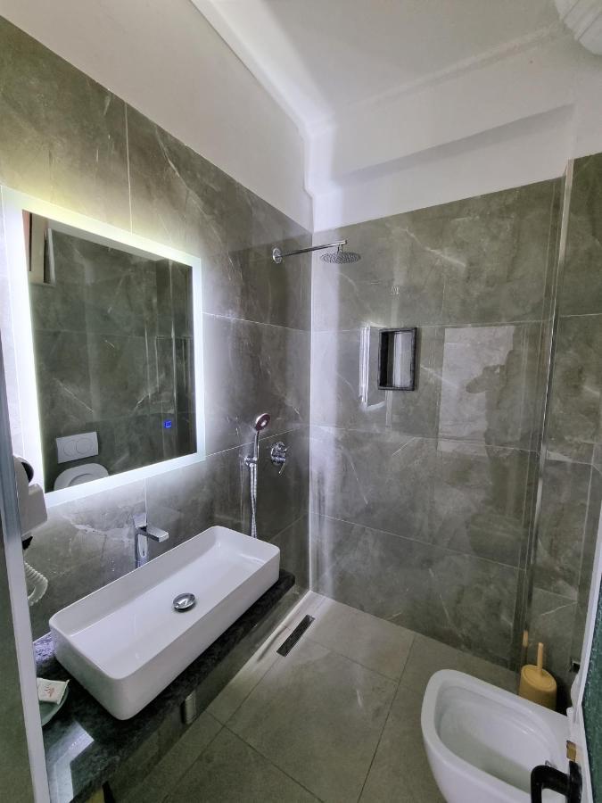My Holiday House Hotel Durres Exterior photo